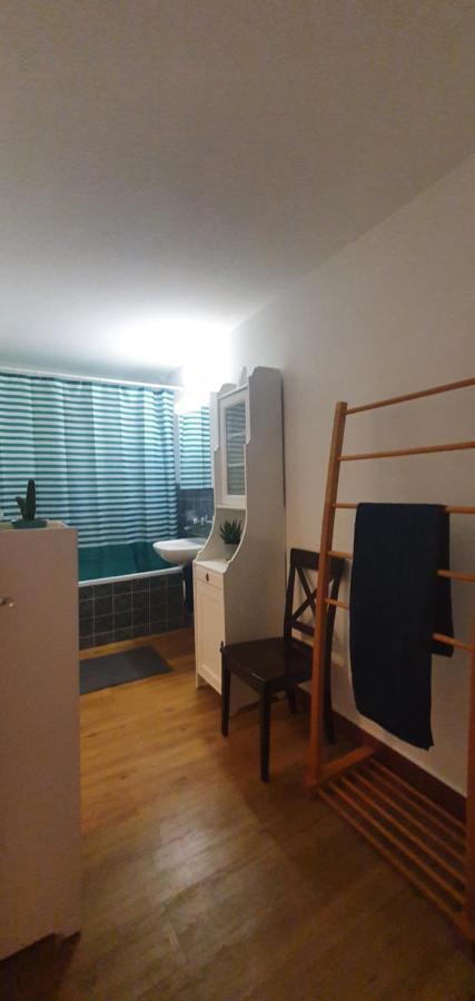 Sensi Living Station